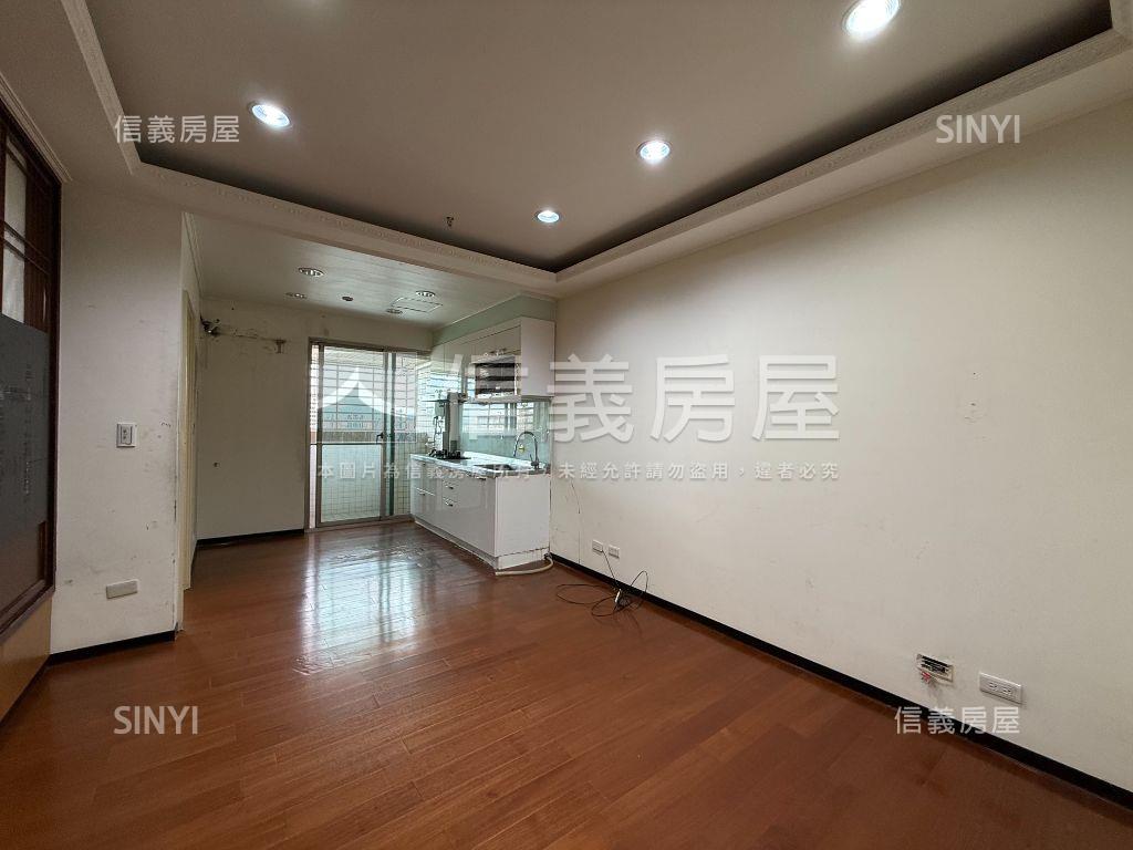 捷運二房陽台秀朗百年好合房屋室內格局與周邊環境