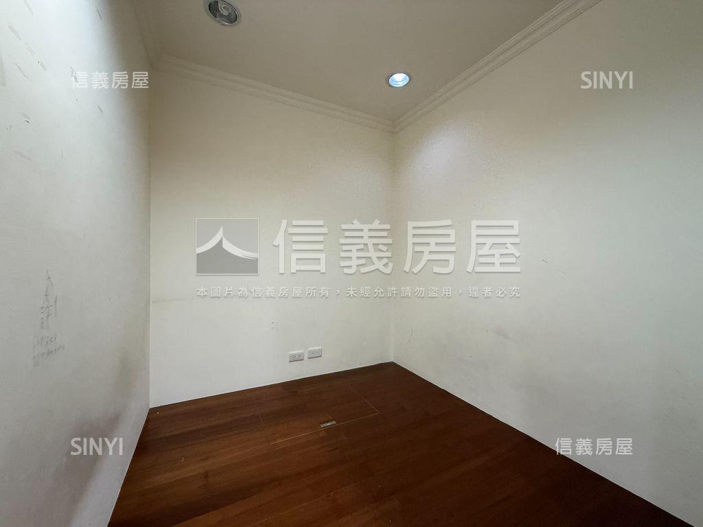 捷運二房陽台秀朗百年好合房屋室內格局與周邊環境