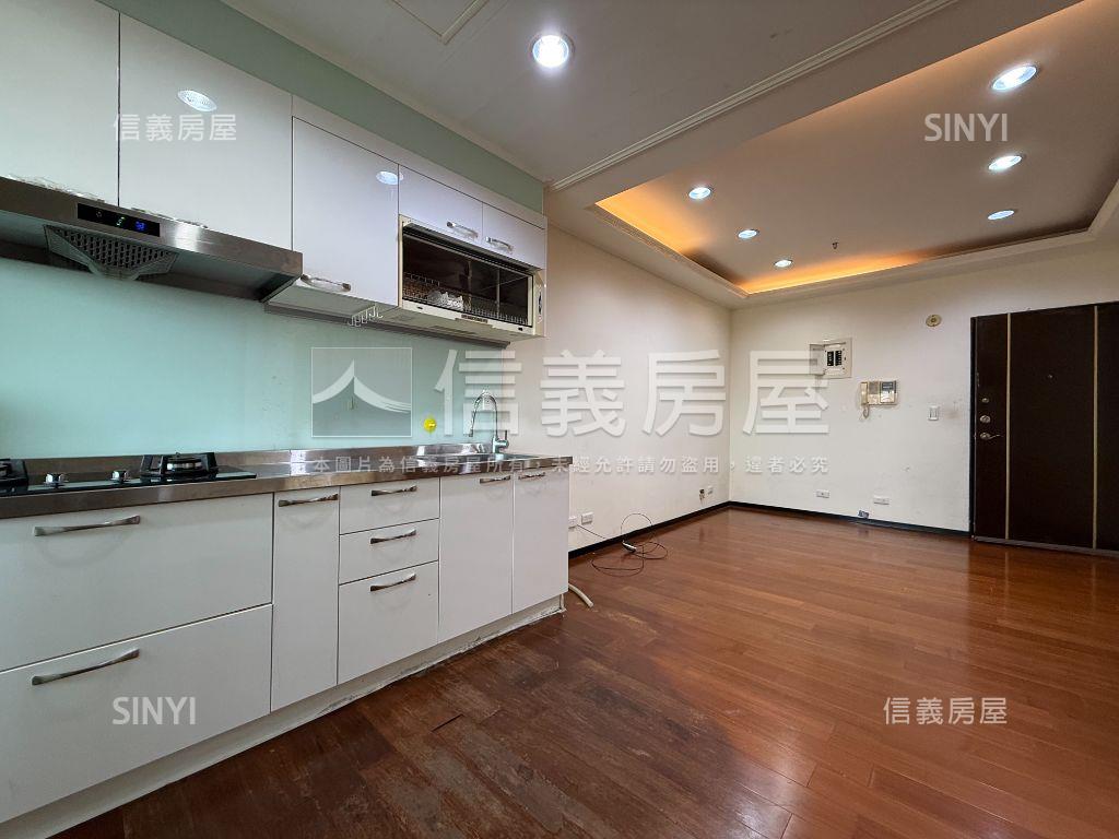 捷運二房陽台秀朗百年好合房屋室內格局與周邊環境