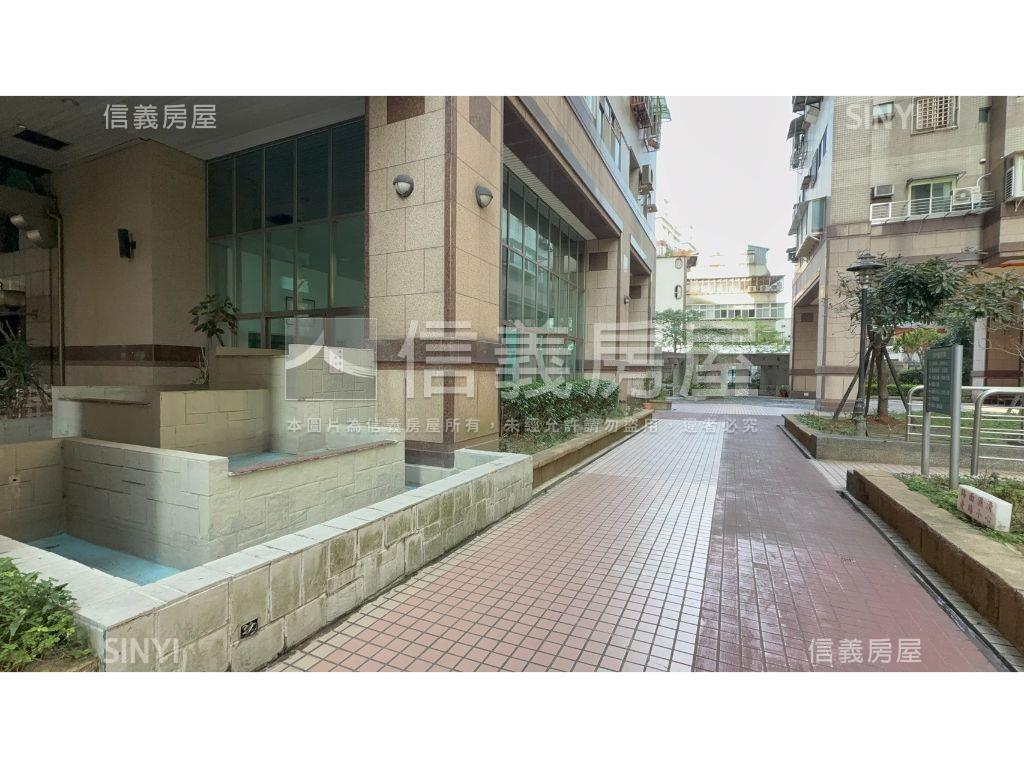 捷運二房陽台秀朗百年好合房屋室內格局與周邊環境