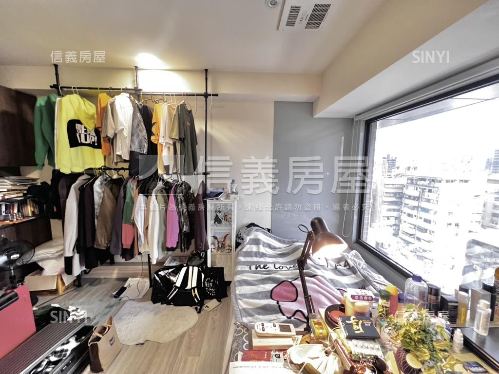專任都美艷美景高樓三房房屋室內格局與周邊環境