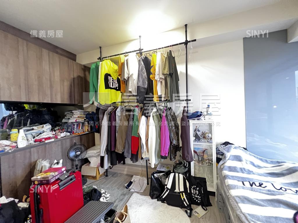 專任都美艷美景高樓三房房屋室內格局與周邊環境