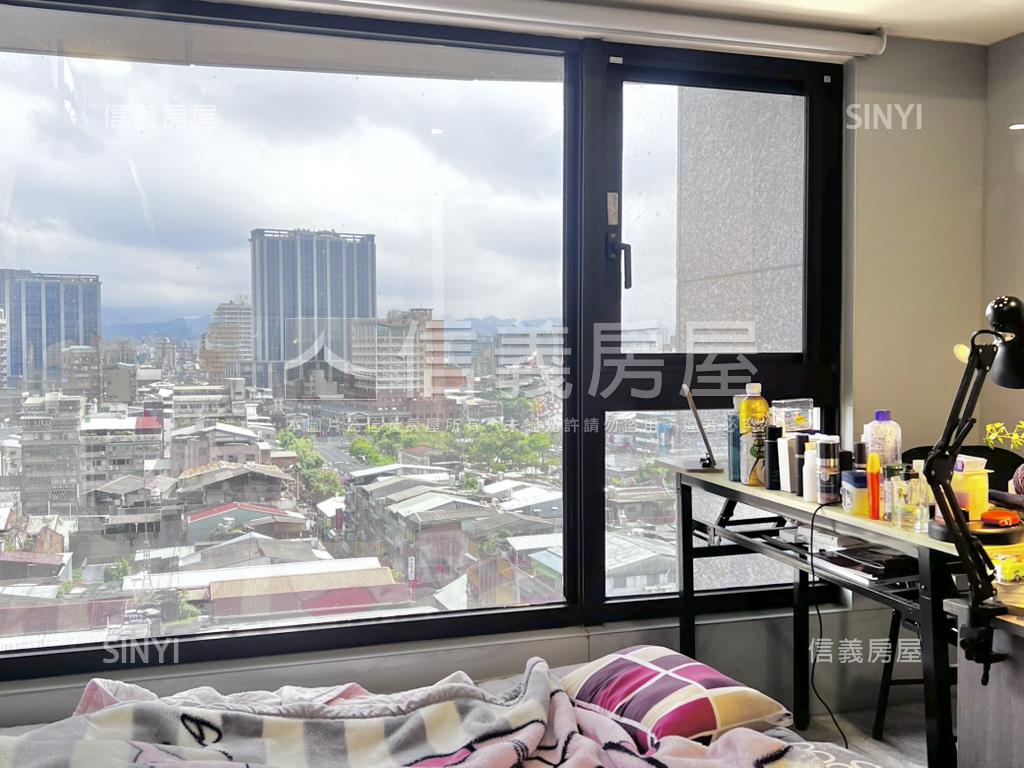 專任都美艷美景高樓三房房屋室內格局與周邊環境