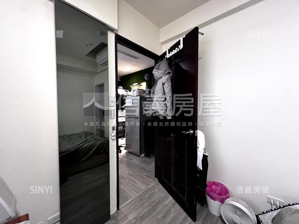 專任都美艷美景高樓三房房屋室內格局與周邊環境