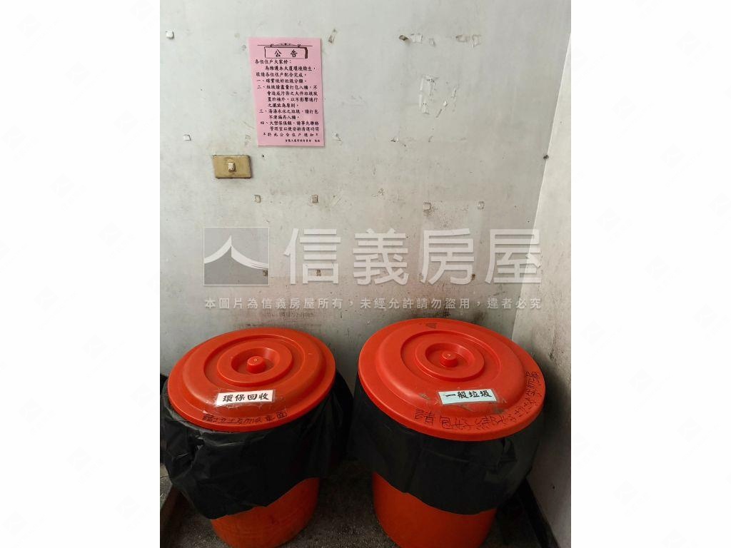 三多商圈採光三房房屋室內格局與周邊環境