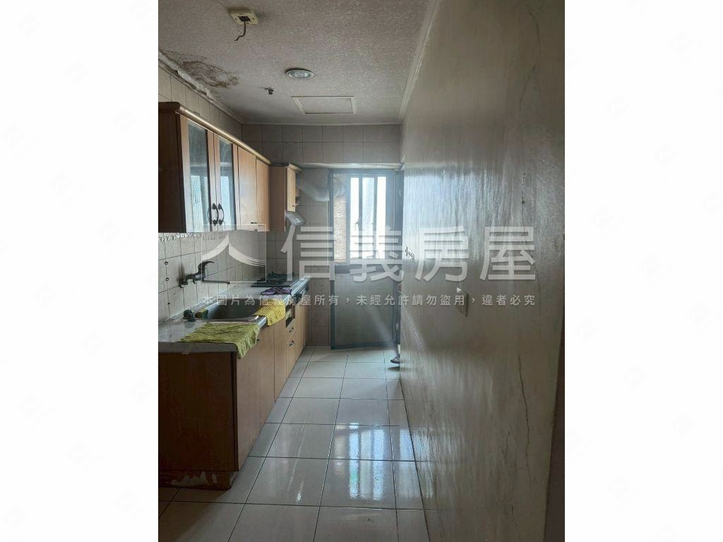 新都會假期高樓三房房屋室內格局與周邊環境