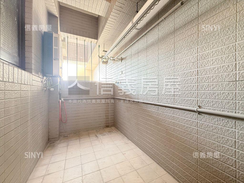 森粼稀有高樓景觀兩房平車房屋室內格局與周邊環境