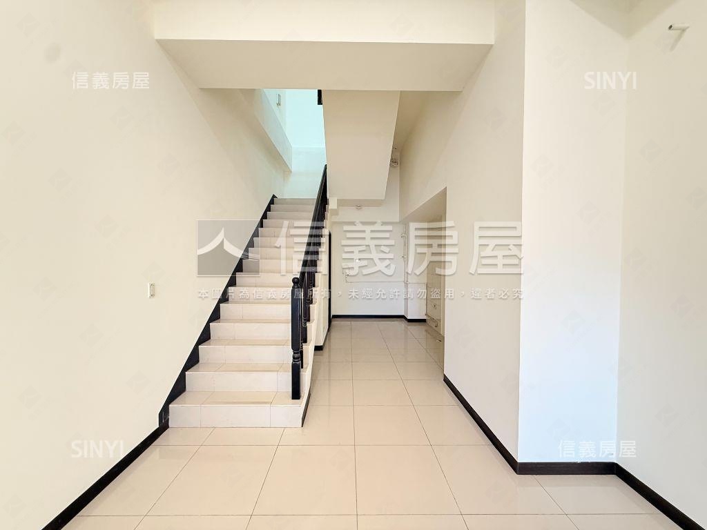 洲子洋低總價挑高店面房屋室內格局與周邊環境