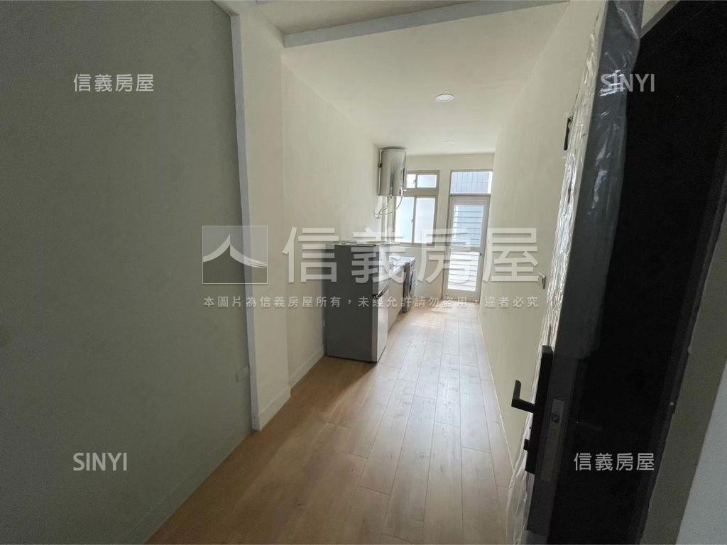 近高醫收租騎樓透天美屋房屋室內格局與周邊環境