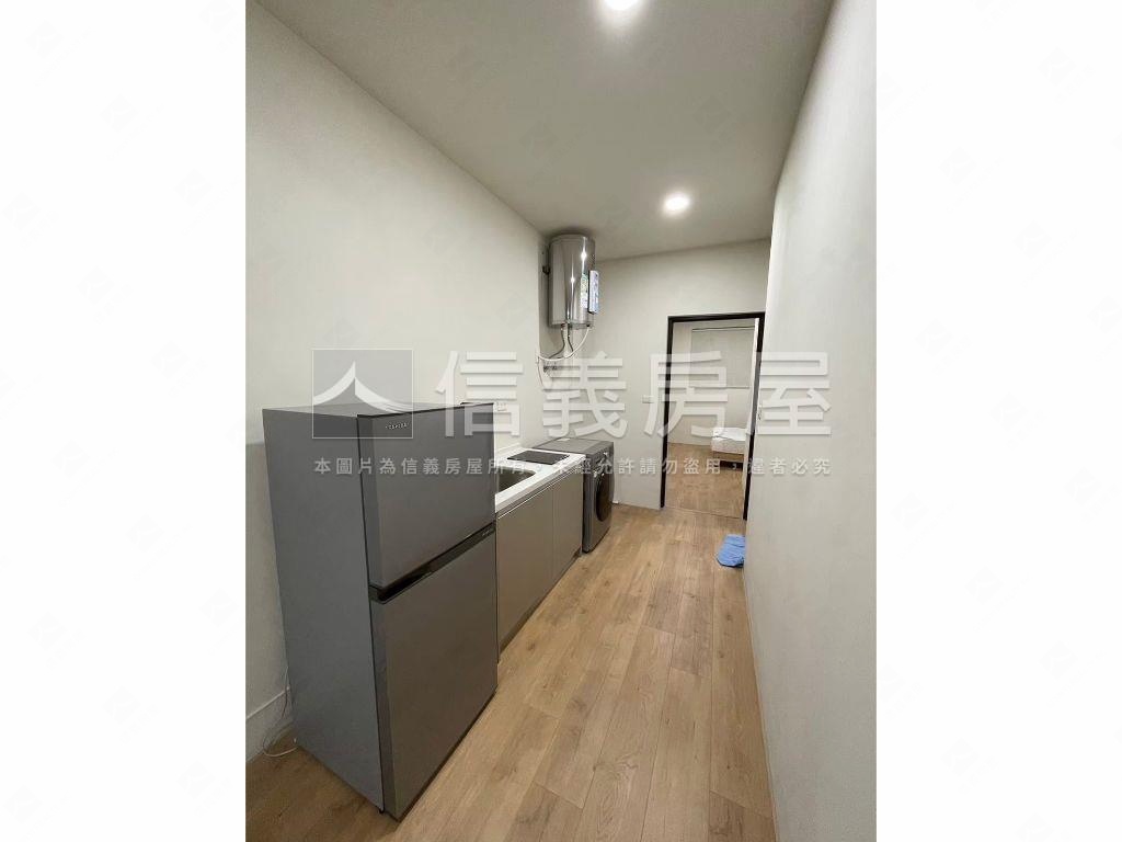 近高醫收租騎樓透天美屋房屋室內格局與周邊環境