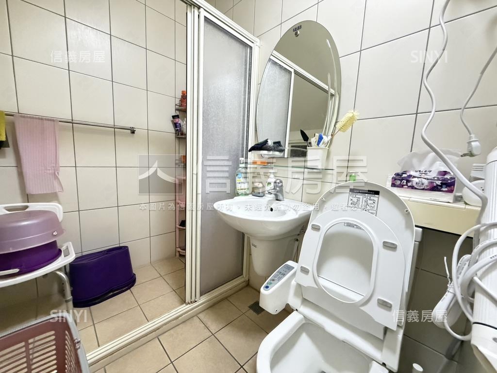 震後孝親房大地坪邊間墅房屋室內格局與周邊環境