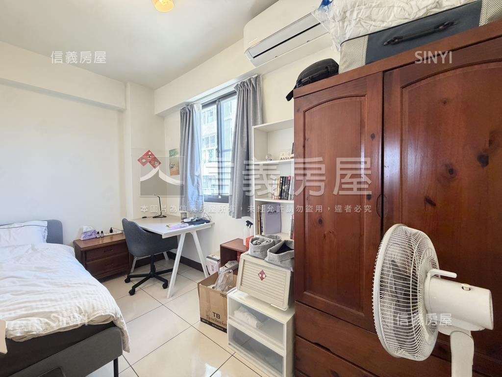 震後孝親房大地坪邊間墅房屋室內格局與周邊環境