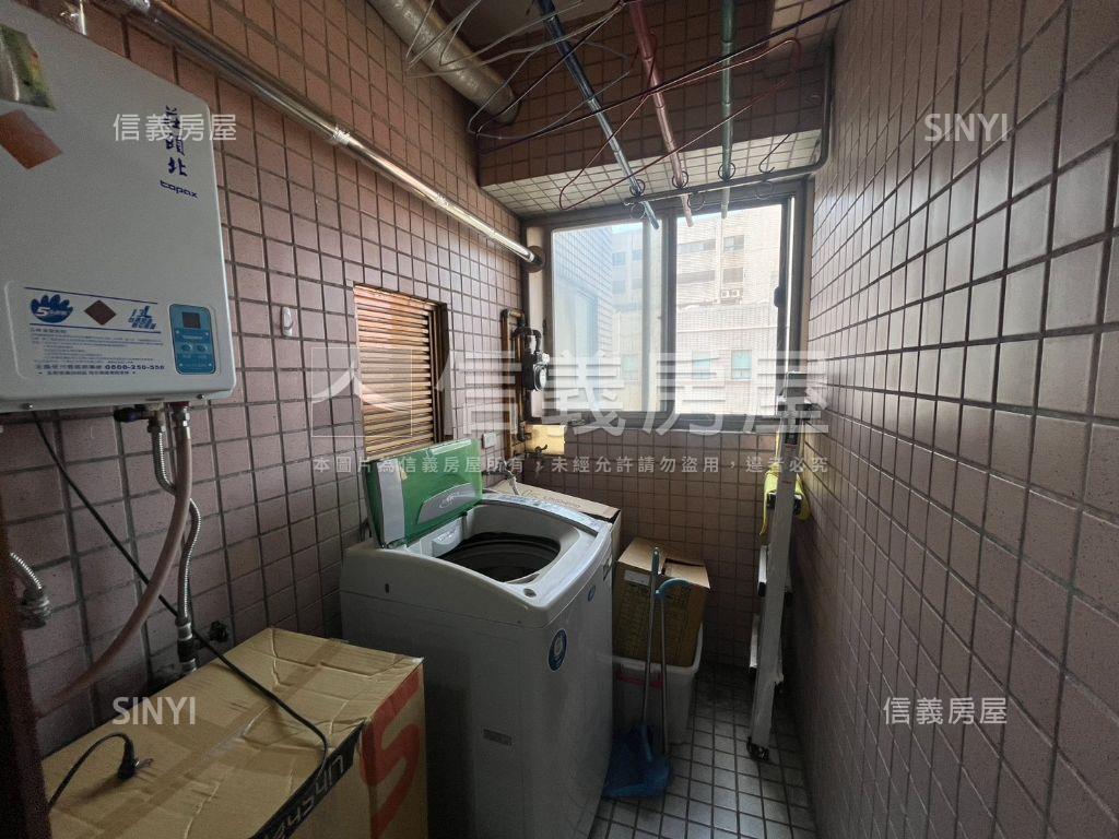 哥德宮廷舒適大空間房屋室內格局與周邊環境