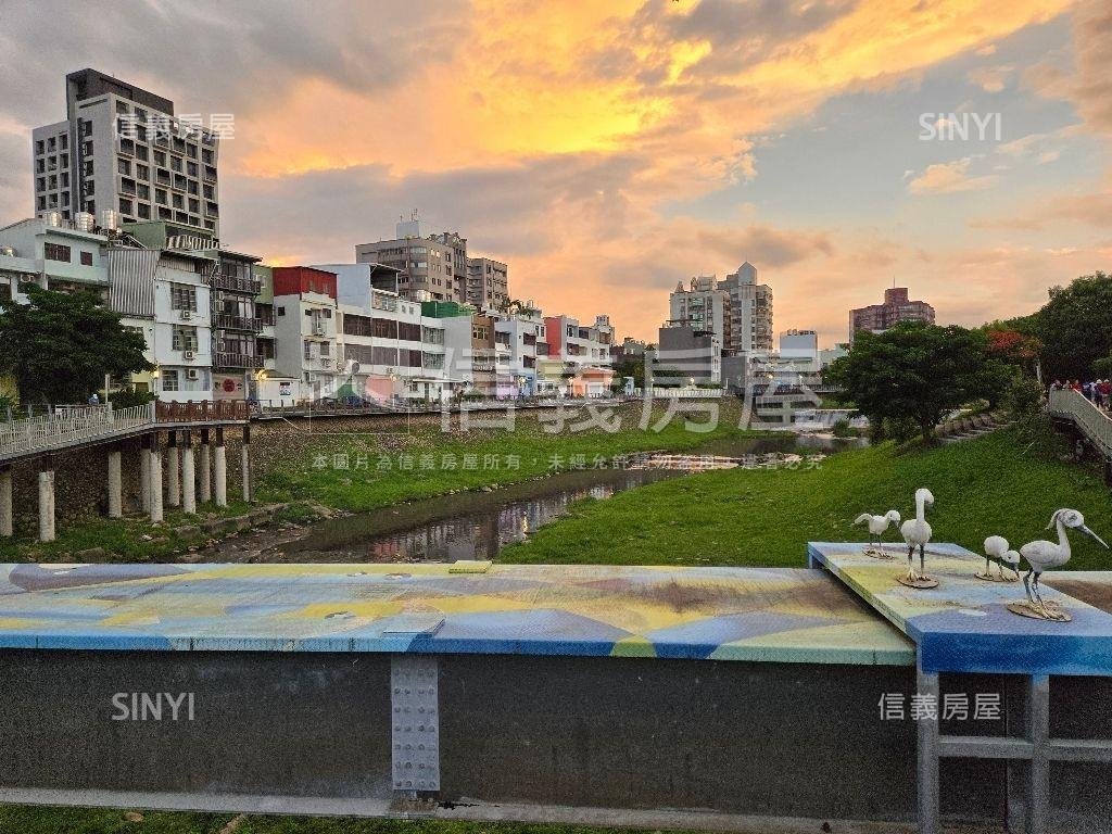 哥德宮廷舒適大空間房屋室內格局與周邊環境