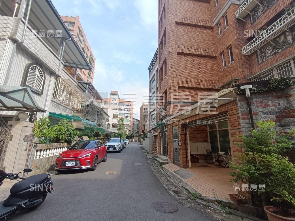 長堤獨棟華廈電梯四房車位房屋室內格局與周邊環境