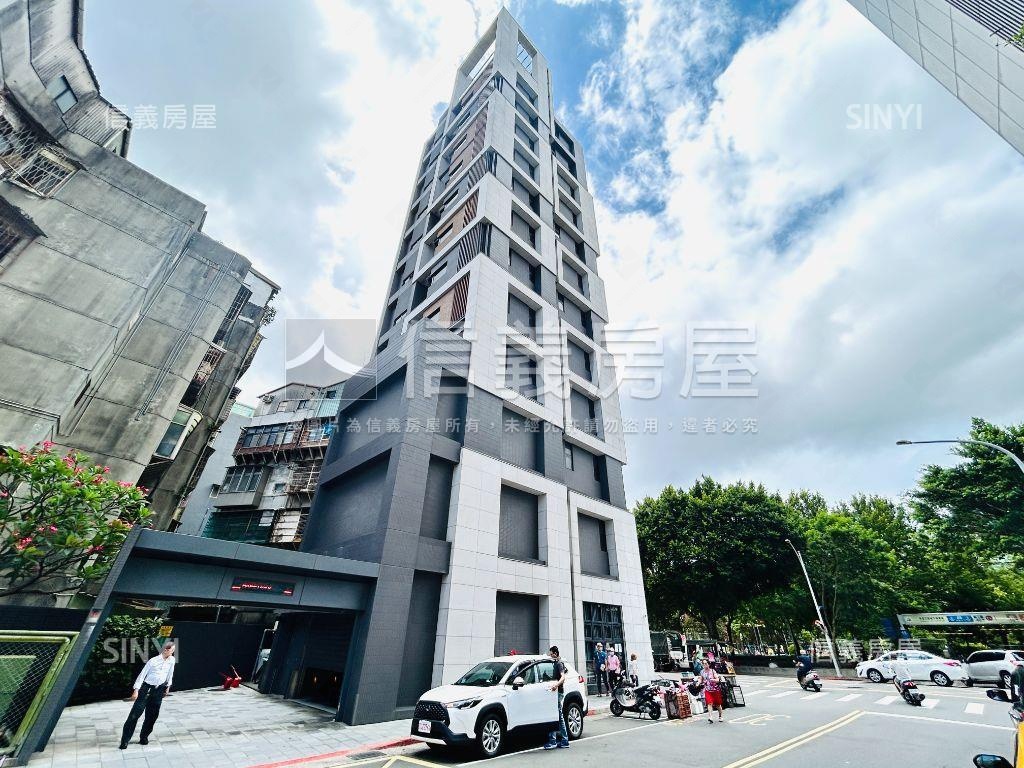 遠眺陽明精品禾碩房屋室內格局與周邊環境