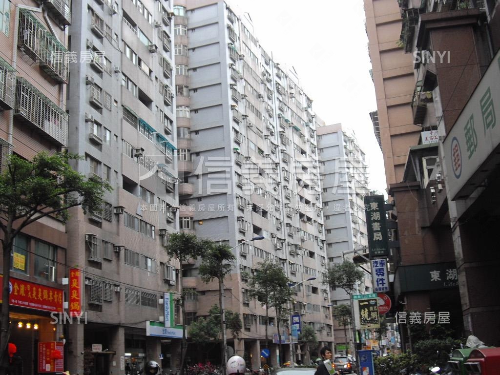 金賀全球台北電梯三房車位房屋室內格局與周邊環境