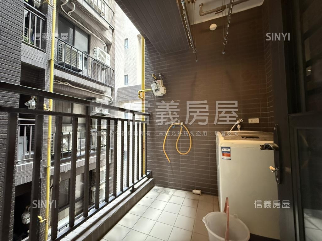 煙波ＣＡＳＡ綠景美屋平車房屋室內格局與周邊環境