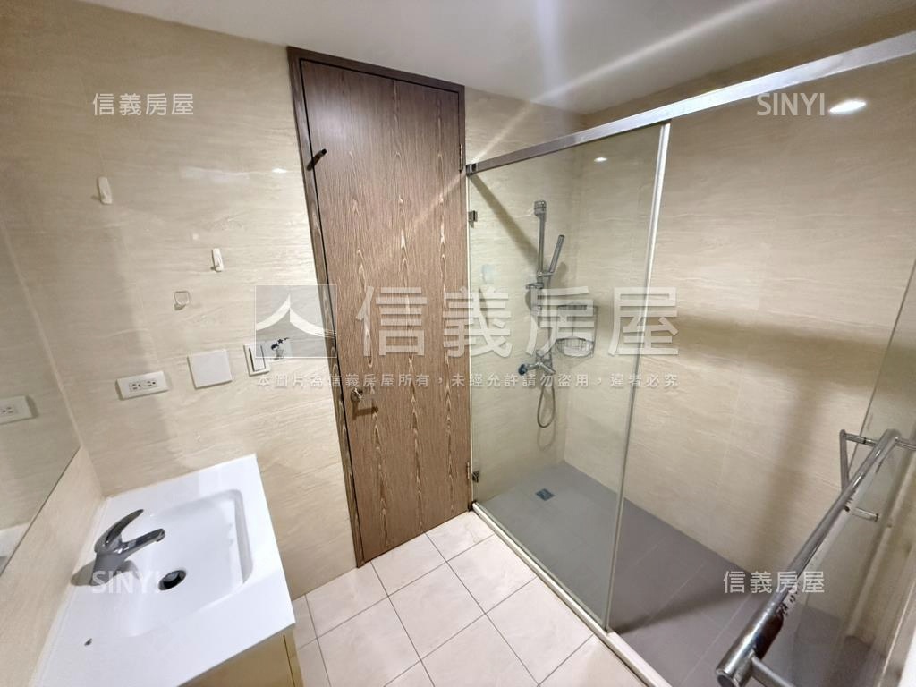 煙波ＣＡＳＡ綠景美屋平車房屋室內格局與周邊環境