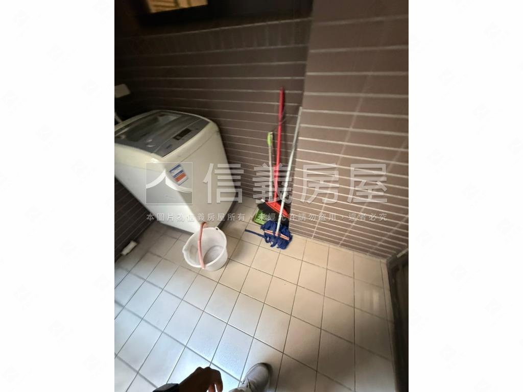 煙波ＣＡＳＡ綠景美屋平車房屋室內格局與周邊環境