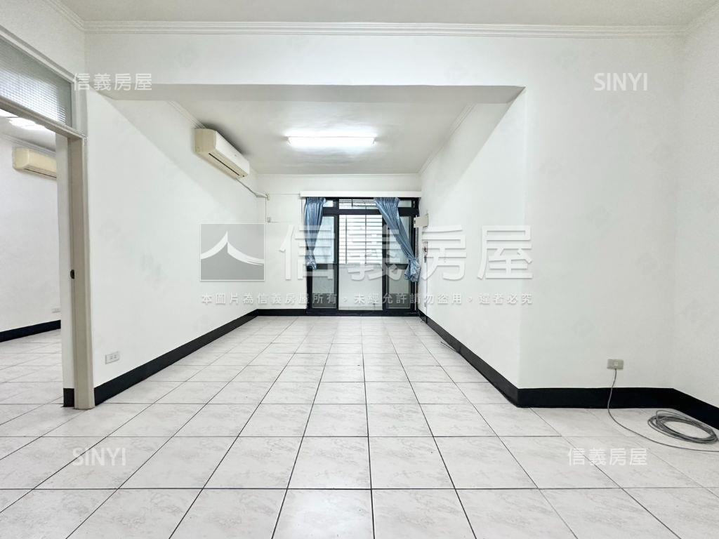 近未來捷運。邊間３樓房屋室內格局與周邊環境