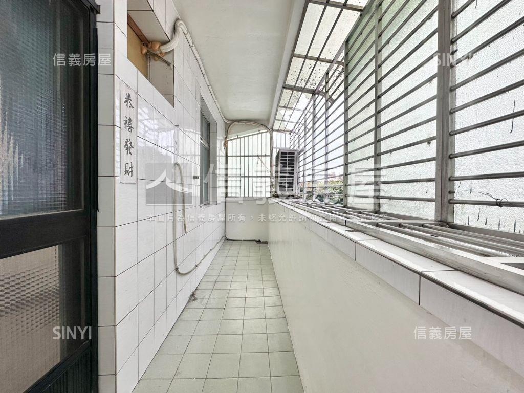 近未來捷運。邊間３樓房屋室內格局與周邊環境