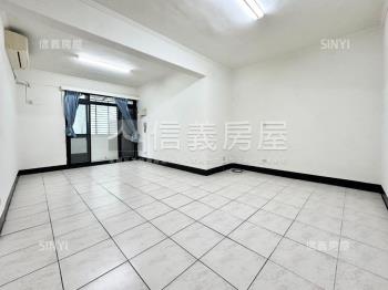 近未來捷運。邊間３樓