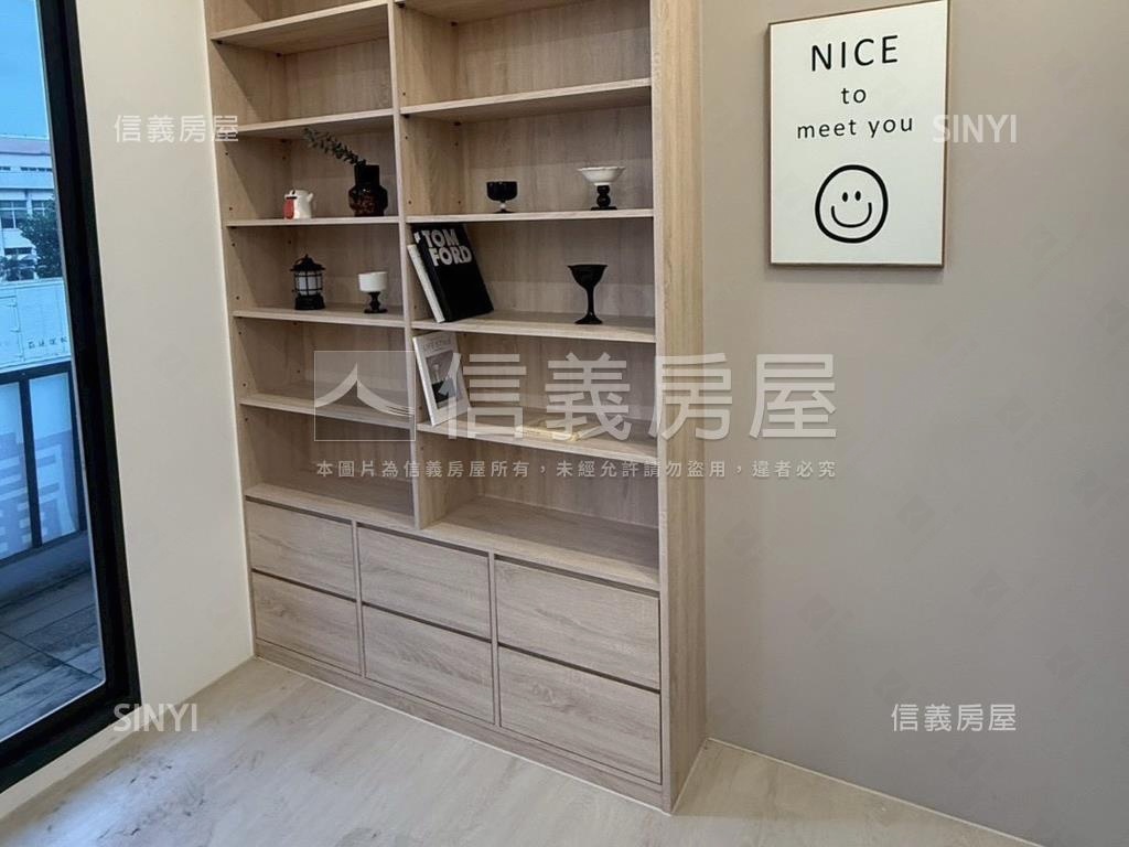 ＹＫＫ對面明亮美妝二樓Ｂ房屋室內格局與周邊環境