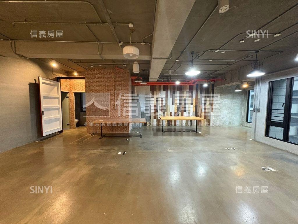鄉林淳青高樓邊間面中庭房屋室內格局與周邊環境