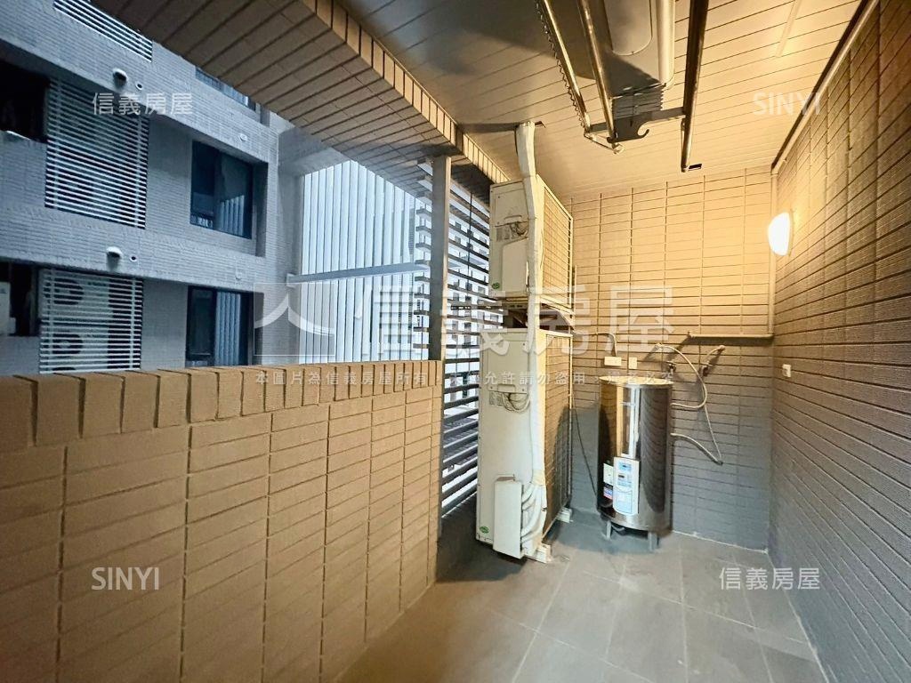 鄉林淳青高樓邊間面中庭房屋室內格局與周邊環境