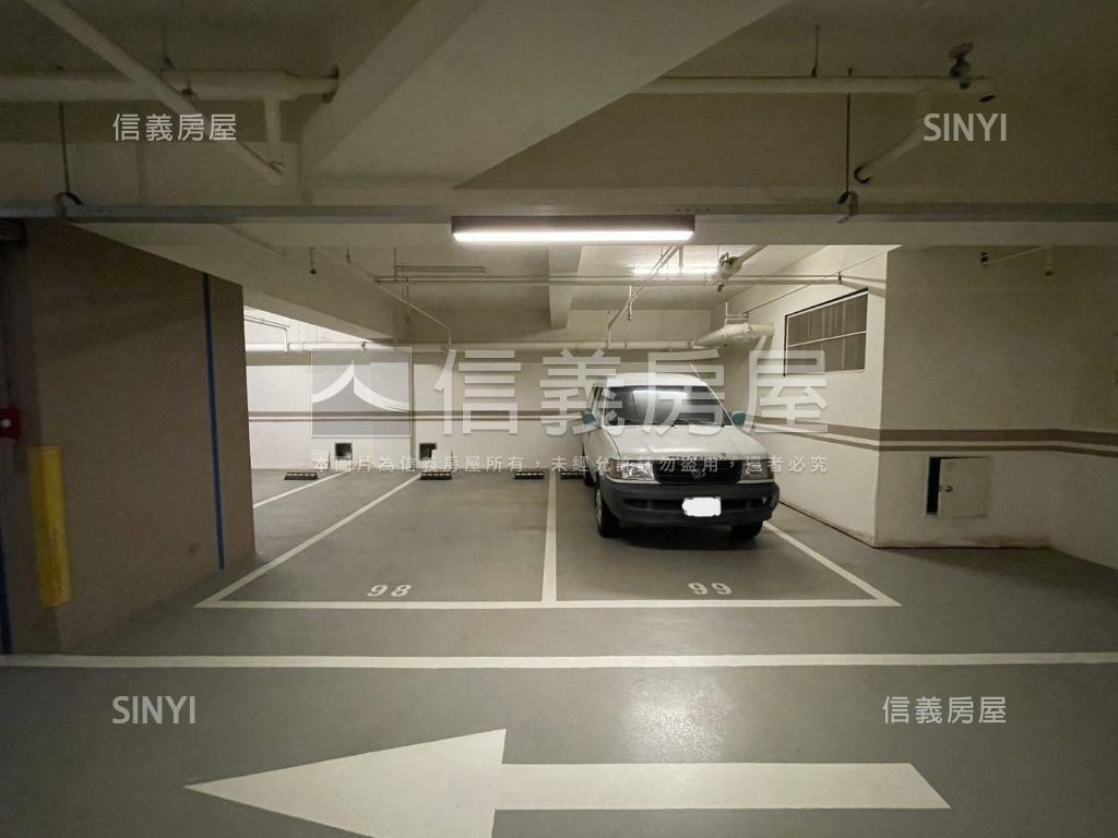鄉林淳青高樓邊間面中庭房屋室內格局與周邊環境