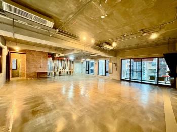 鄉林淳青高樓邊間面中庭