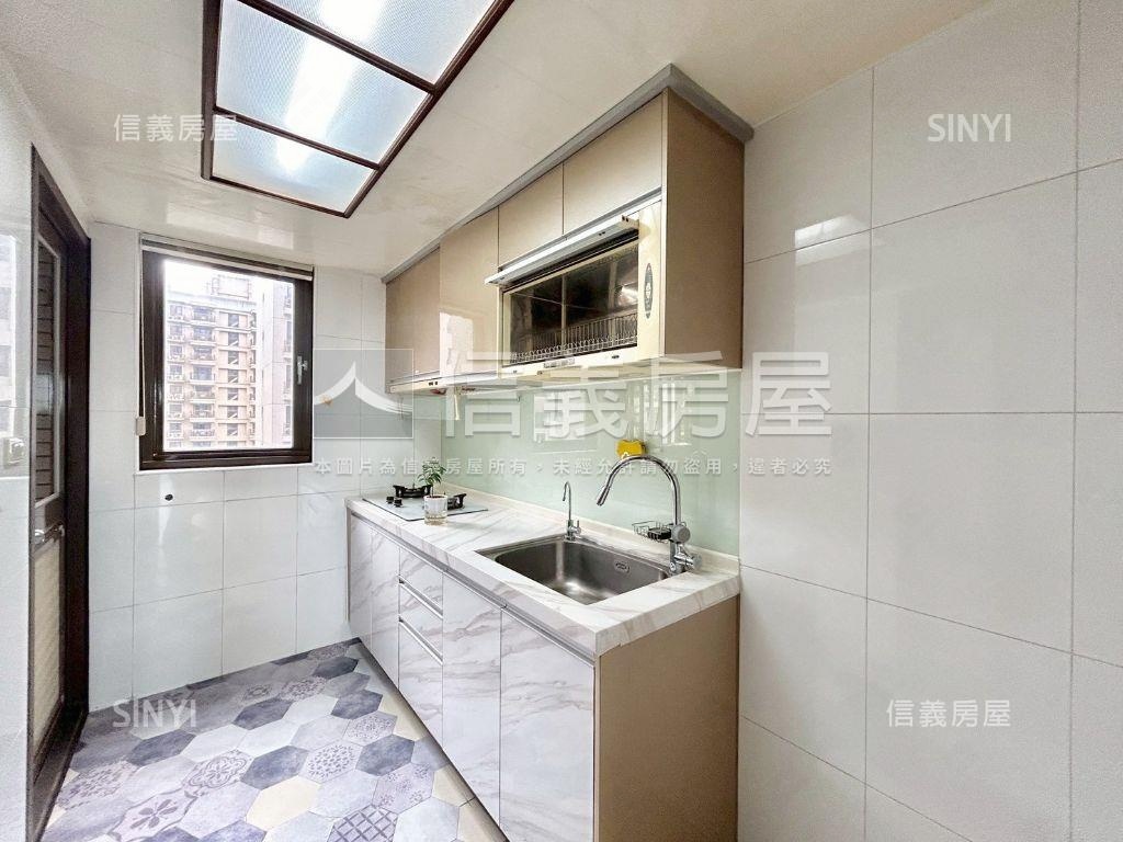 未來２１質感３房房屋室內格局與周邊環境