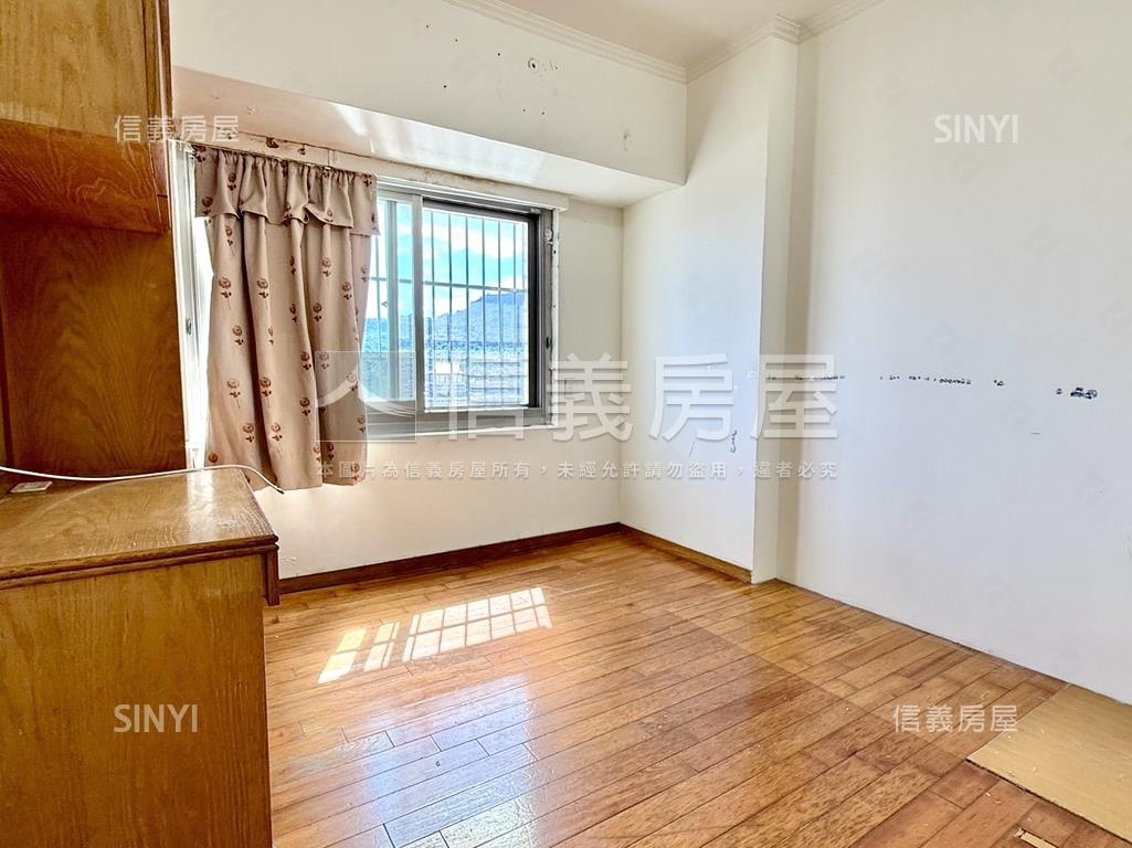 面愛河高樓山河景採光四房房屋室內格局與周邊環境
