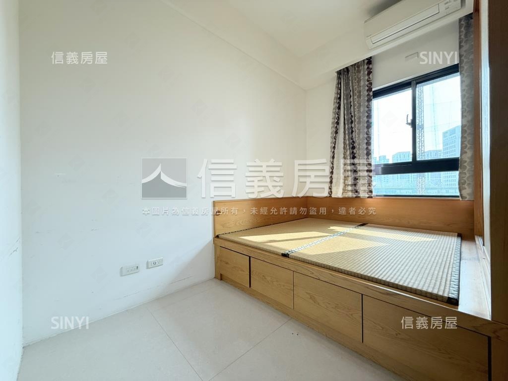 正文山特區藏丰四房雙平車房屋室內格局與周邊環境