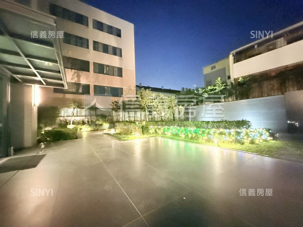 正文山特區藏丰四房雙平車房屋室內格局與周邊環境