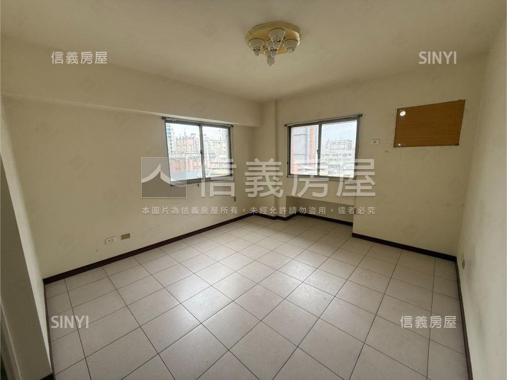 燕宇名廈大三房平車捷運宅房屋室內格局與周邊環境