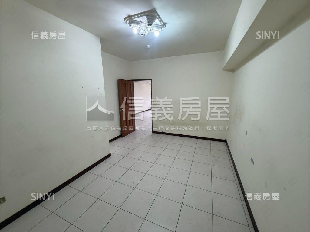 燕宇名廈大三房平車捷運宅房屋室內格局與周邊環境