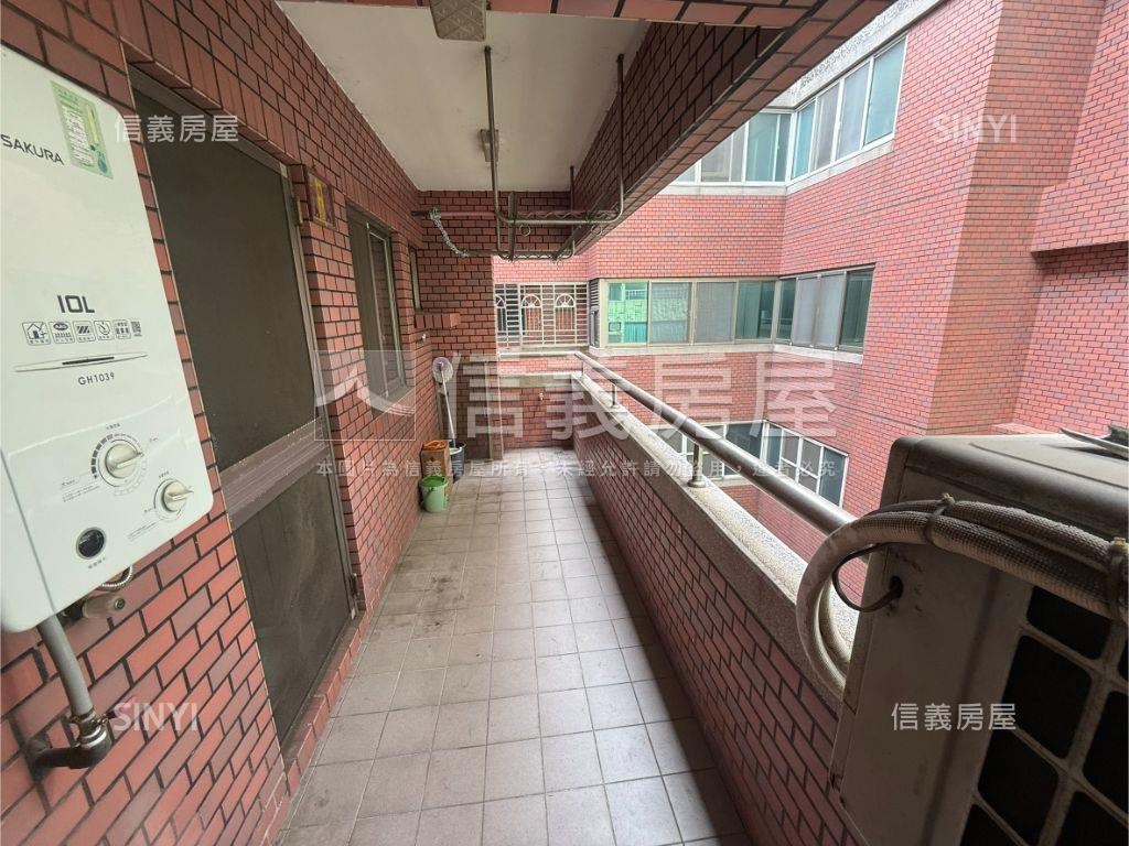 燕宇名廈大三房平車捷運宅房屋室內格局與周邊環境