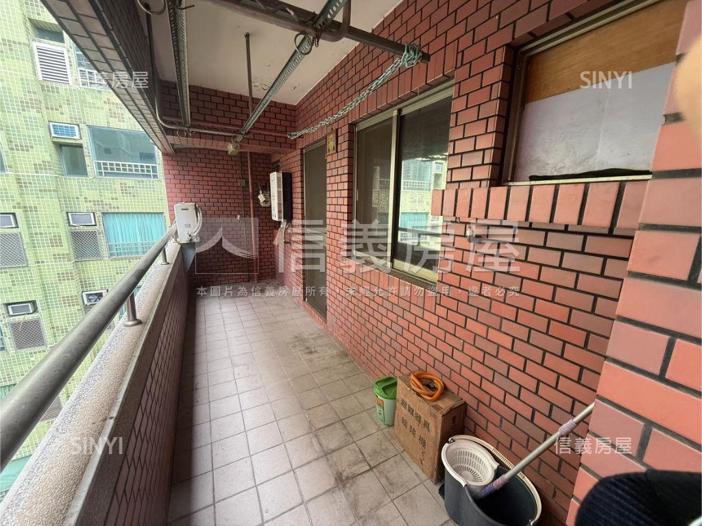 燕宇名廈大三房平車捷運宅房屋室內格局與周邊環境