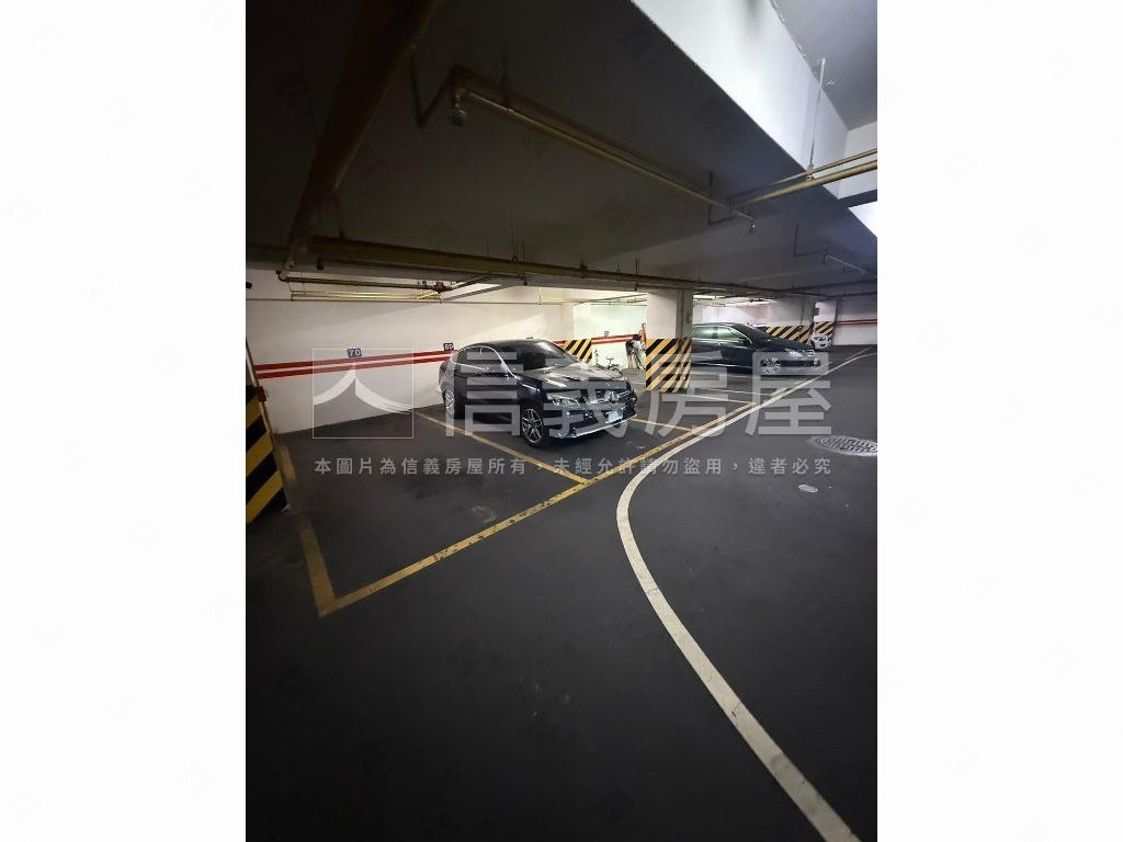 燕宇名廈大三房平車捷運宅房屋室內格局與周邊環境