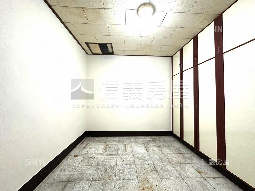 中正路免爬高溫馨三樓房屋室內格局與周邊環境