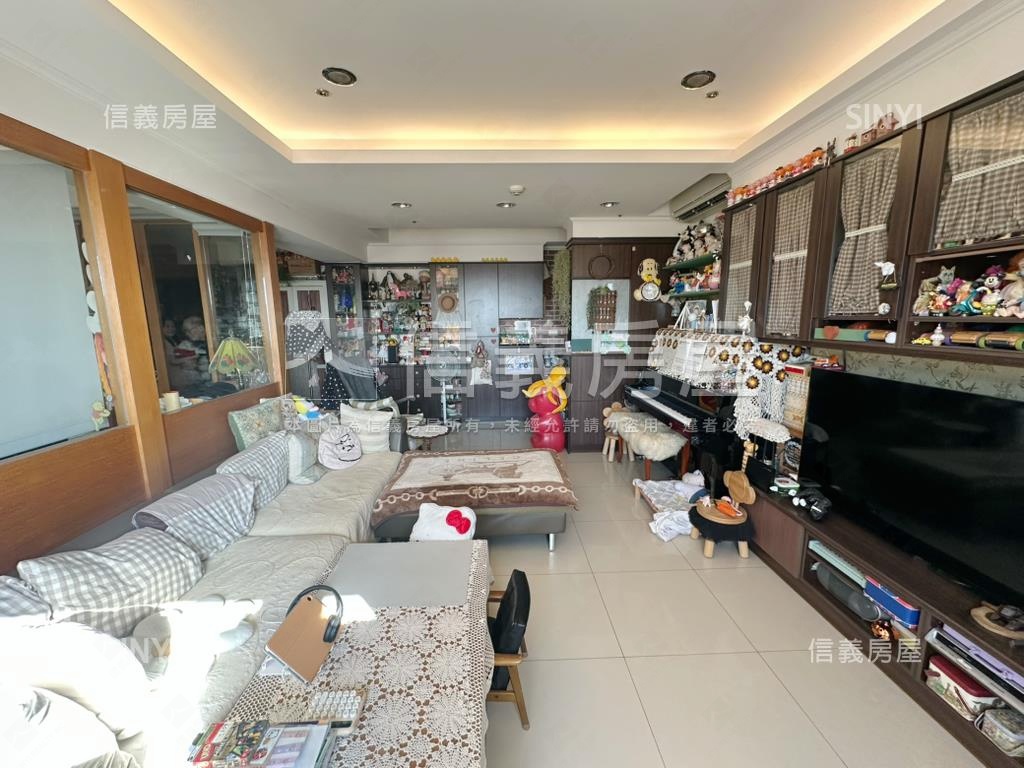 四季紐約。高樓房屋室內格局與周邊環境