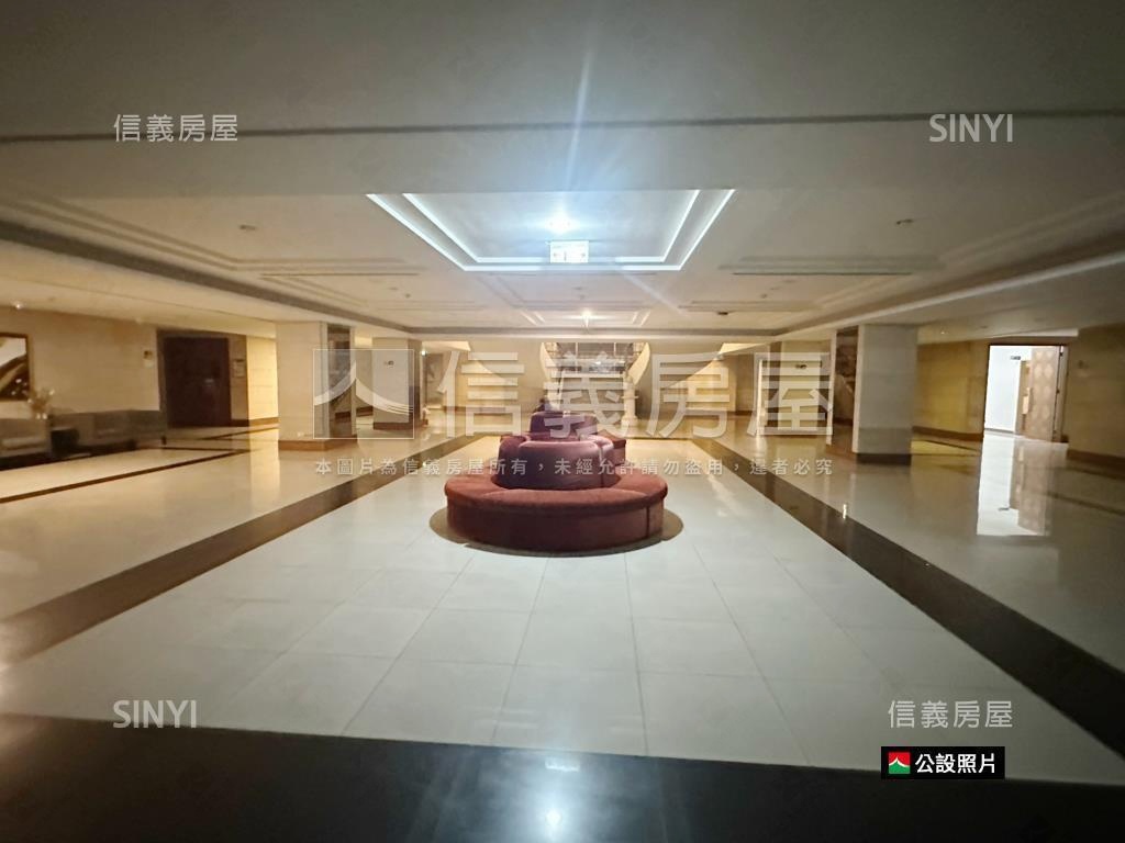 四季紐約。高樓房屋室內格局與周邊環境