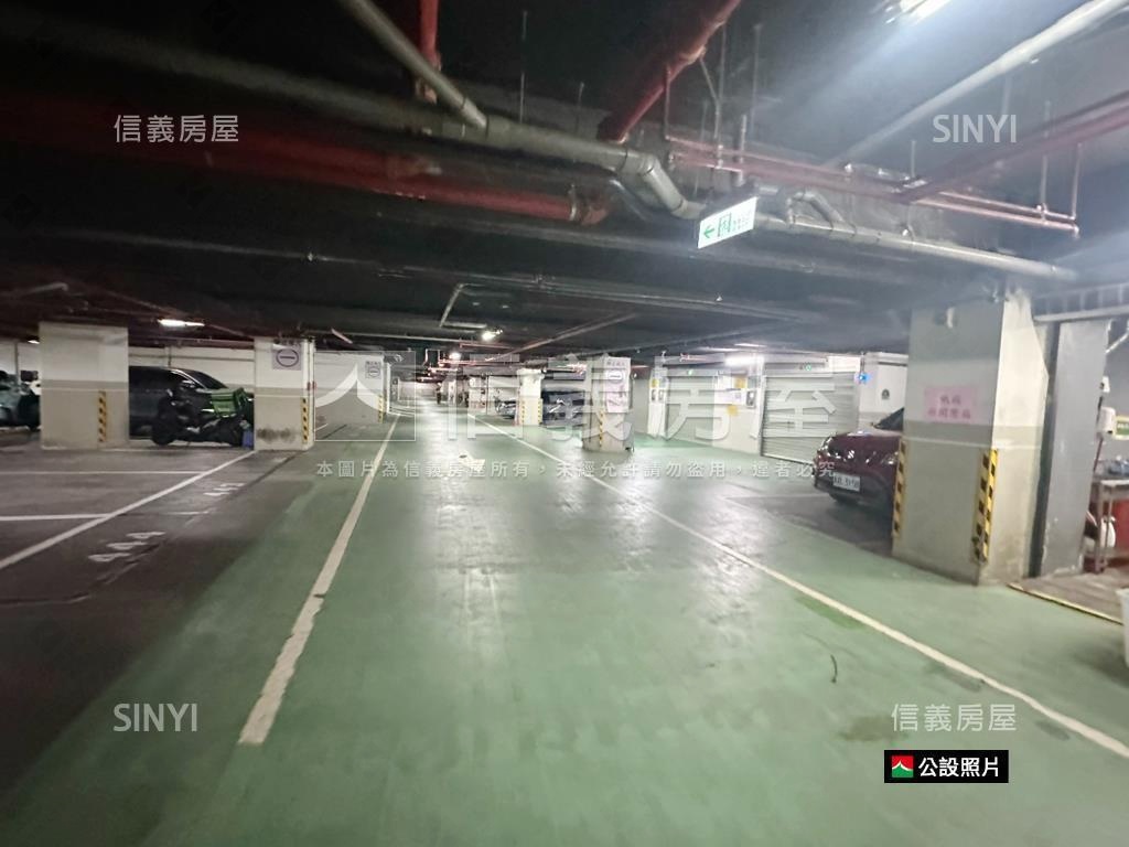 四季紐約。高樓房屋室內格局與周邊環境