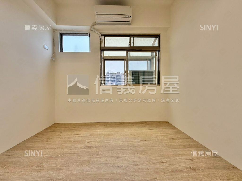 鳳凰城精美三房車位房屋室內格局與周邊環境