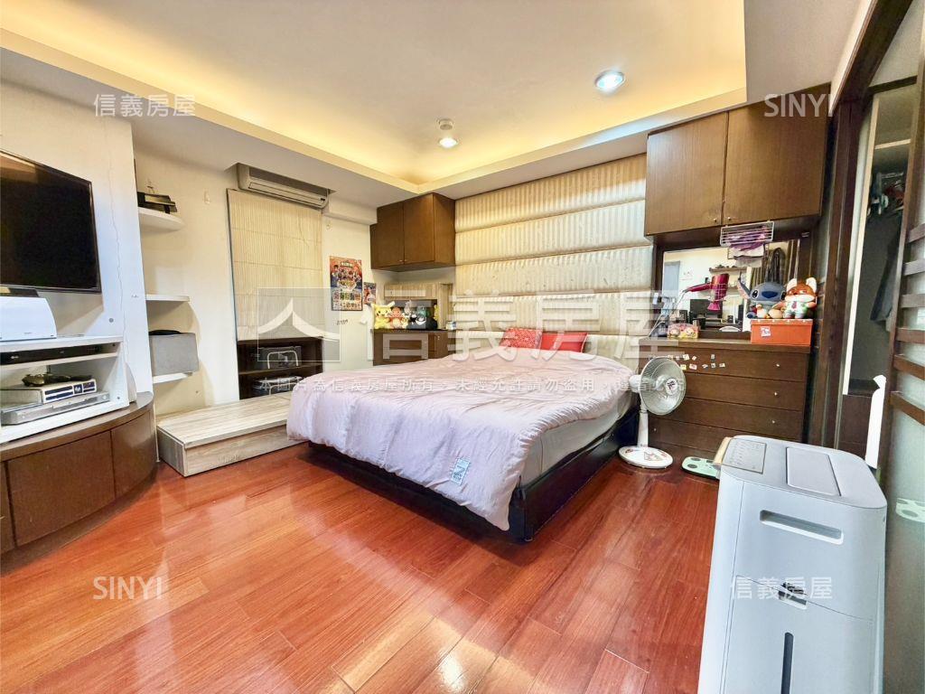 正面河景方正美三房房屋室內格局與周邊環境