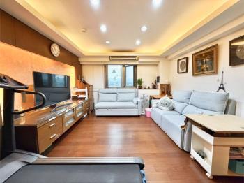 正面河景方正美三房