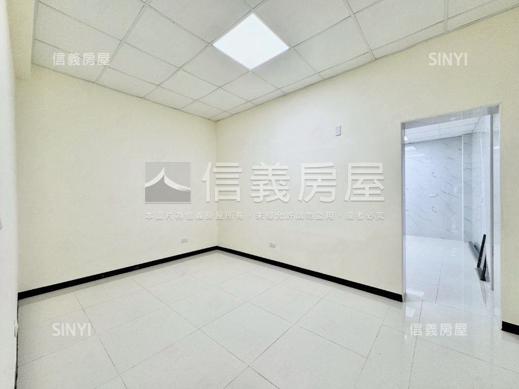 近五王國小整新孝親車墅房屋室內格局與周邊環境