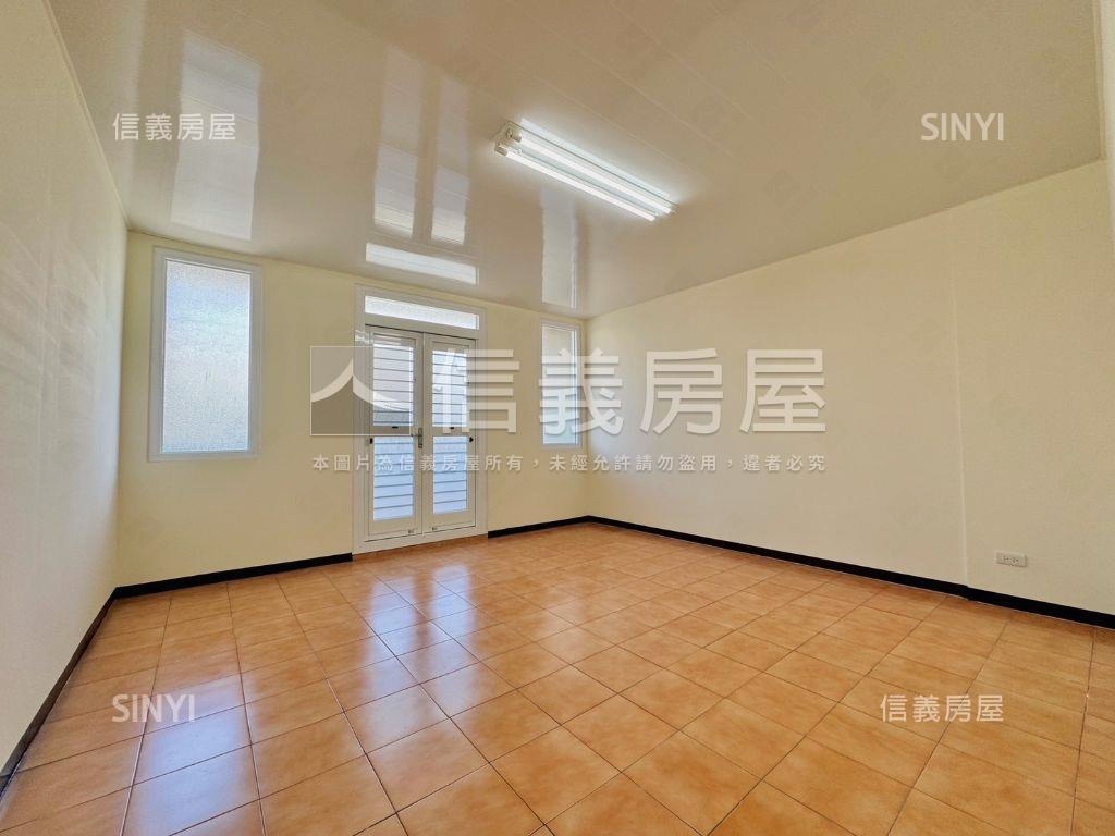 近五王國小整新孝親車墅房屋室內格局與周邊環境